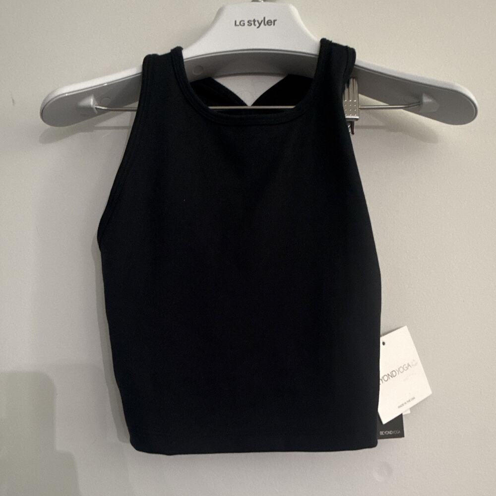 Beyond Yoga Women’s XS Black Solid Cropped Racerback Scoop Neck Stretch Tank